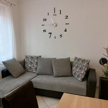 Apartmancentrum Gyula Exterior foto