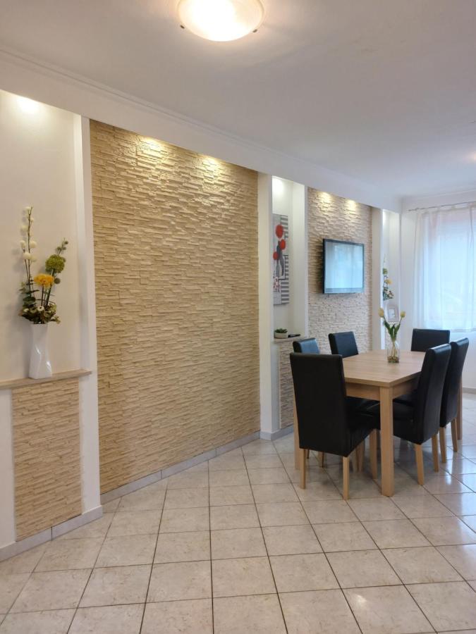 Apartmancentrum Gyula Exterior foto